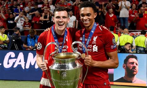 Andy Robertson labels Trent Alexander-Arnold as a 'leader' at Liverpool