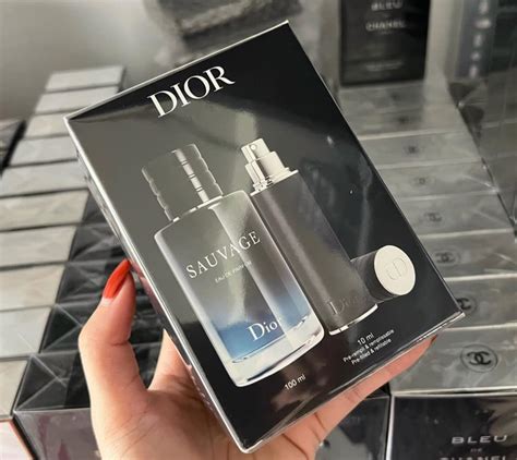 Chia sẻ hơn 53 về dior sauvage parfum gift set mới nhất - cdgdbentre.edu.vn