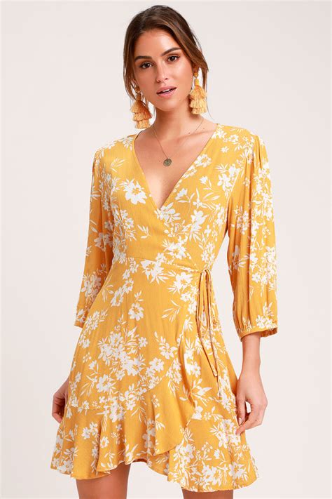 Floral in This Together Mustard Yellow Floral Print Wrap Dress | Vestidos de verão com mangas ...