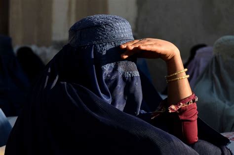 How some in Afghanistan have reacted to the burqa mandate - ABC News