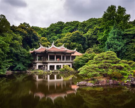 Taiwan Pavilion, Shinjuku Gyoen National Garden, Tokyo, Japan | Anshar ...