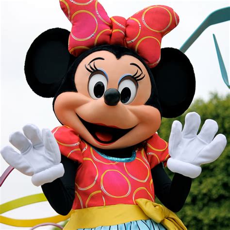 MINNIE MOUSE'S BIRTHDAY - November 18, 2022 - National Today