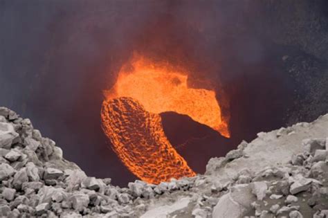 Over the volcano: Webcam reveals lava flow - Hawaii Insider