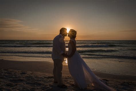 Eight Tips for an Amazing Tampa Bay Area Beach Wedding - Tampa Wedding Photographer & Harpist