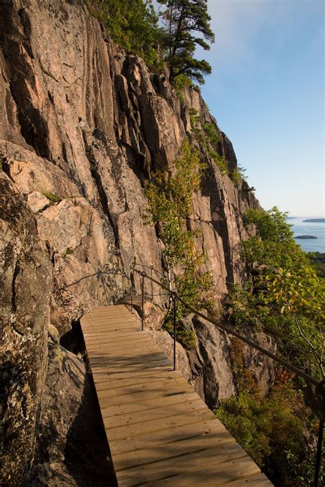 Hiking Shenandoah: Precipice Trail