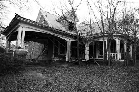 21 terrifying photos of abandoned homes in Texas - San Antonio Express-News