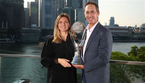 Simona Halep announces coaching split from Darren Cahill | Tennis.com