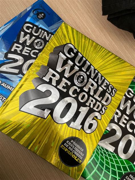 GUINNESS WORLD RECORD 2015, 2016, 2017 de segunda mano por 10 EUR en Narón en WALLAPOP