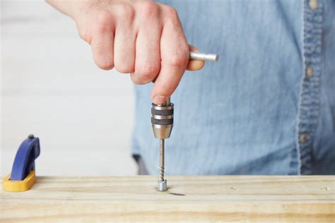 How to Use a Screw Extractor Like a Pro