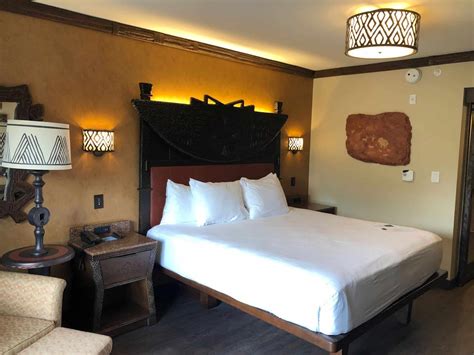 PHOTOS, VIDEO: Newly Remodeled Rooms Debut at Disney's Animal Kingdom Lodge - Jambo House - WDW ...