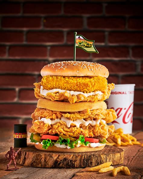 Bazooka fried chicken - Food Photography 2020 on Behance