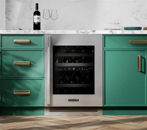 24-inch Built-in Undercounter Wine Refrigerator | Signature Kitchen Suite