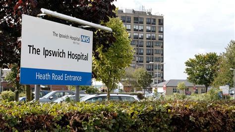 Ipswich Hospital gets trauma unit status - BBC News