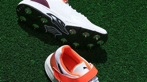 How To Select The Perfect Cricket Shoes For You?