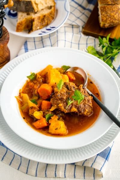 Pressure Cooker Oxtail Soup • Just One Cookbook