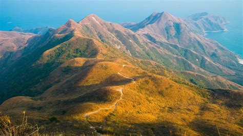 Hikes with stunning mountaintop views