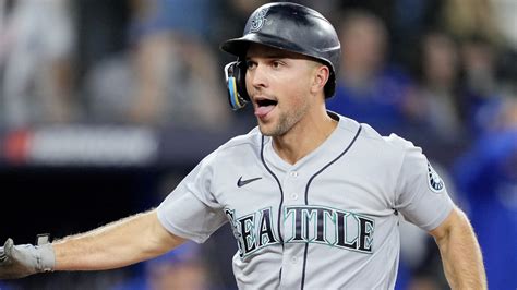 Blue Jays vs. Mariners score: Seattle shockingly erases seven-run ...