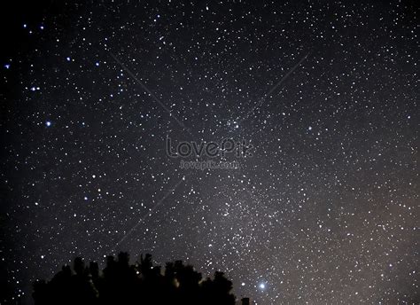 Night Sky With Stars Sparkling On Black Background Picture And HD Photos | Free Download On Lovepik