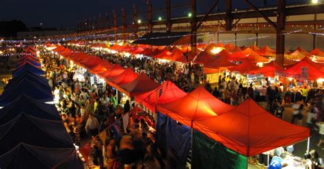 Strolling the world's top night markets