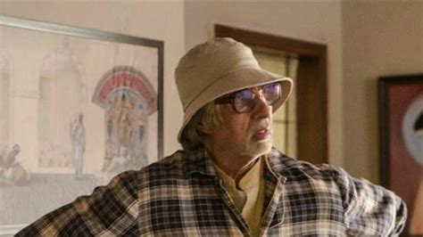 Amitabh Bachchan thanks fans for 'Piku'