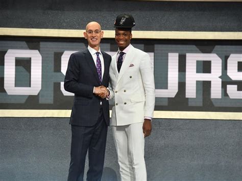 SPURS SELECT LONNIE WALKER IV AND CHIMEZIE METU IN 2018 NBA DRAFT | NBA.com