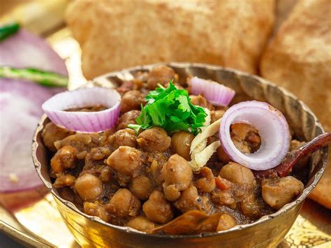 5 places in Delhi for best chole bhature