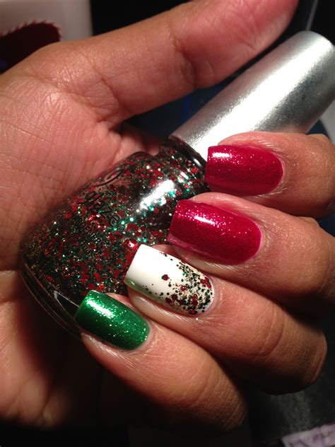 Simple Christmas nails | Christmas nails, Christmas nails easy, Holiday nails