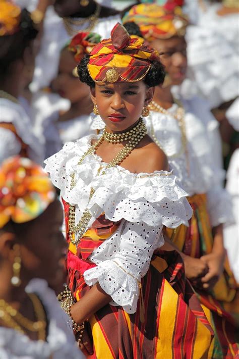 Folklore De La Guyane Costume Traditionnel Costume Traditionnel | My ...