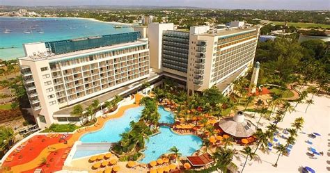 HILTON BARBADOS RESORT - Updated 2024 Prices & Hotel Reviews (Bridgetown)