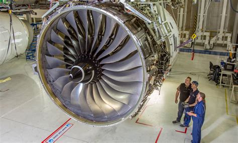 Higher-thrust Rolls-Royce Trent XWB Engine Runs For First Time ...