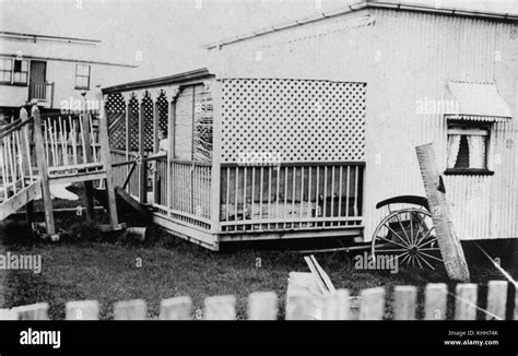 2 150303 Cyclone damage to a house at Mackay, 1918 Stock Photo - Alamy