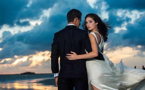 3840x2400 Wedding Couple On Beach 4k HD 4k Wallpapers, Images ...