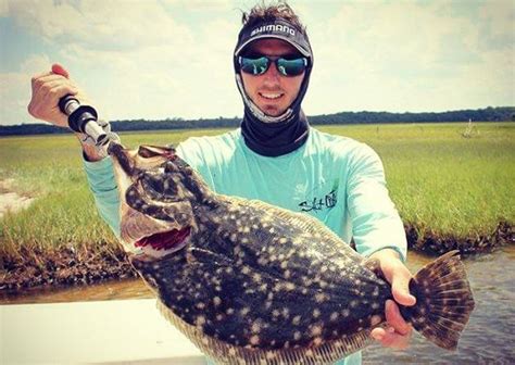 Flounder Fish CATCHING around Docks & Piers Tips Skiff Life