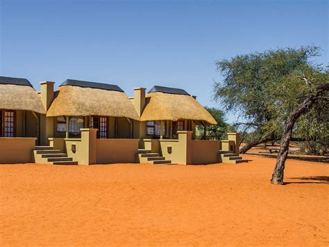 Zebra Kalahari Lodge, Kalahari | Namibia Tours & Safaris