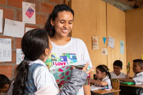 Empower students: Bilingual education in Colombia - GlobalGiving