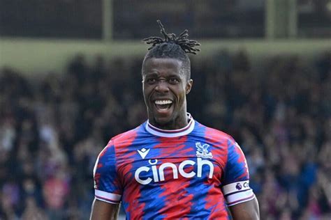 Wilfried Zaha may have played last Crystal Palace game, admits Roy ...