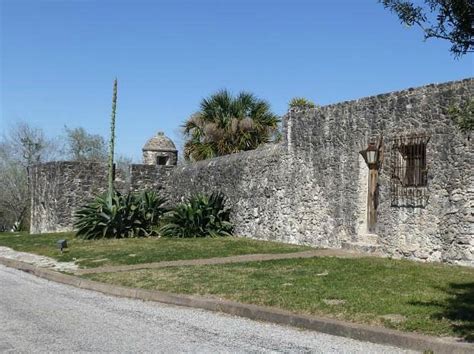 QUARTERS AT PRESIDIO LA BAHIA - Updated 2021 Prices & Guest house Reviews (Goliad, TX) - Tripadvisor