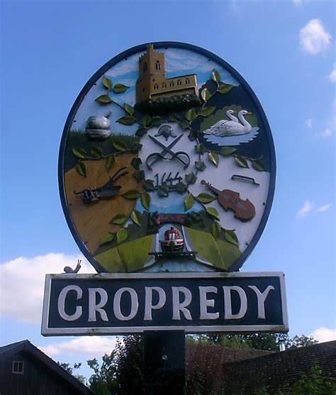 Cropredy village sign (2003) © Jim Osley :: Geograph Britain and Ireland