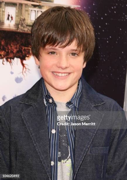 Josh Hutcherson Zathura Photos and Premium High Res Pictures - Getty Images