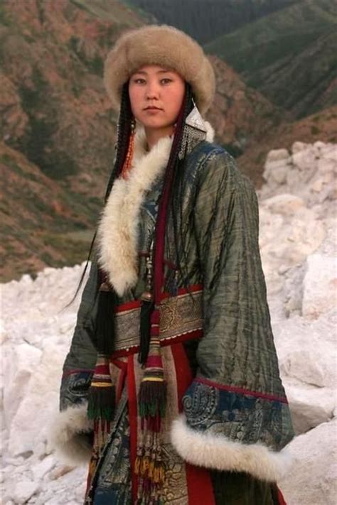 12. #Kyrgyzstan - 78 Traditional #Costumes from around the #World ... → ...