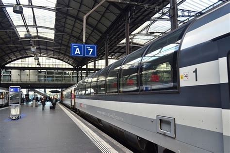 Trains to and from Zurich Airport with Train Routes and Times