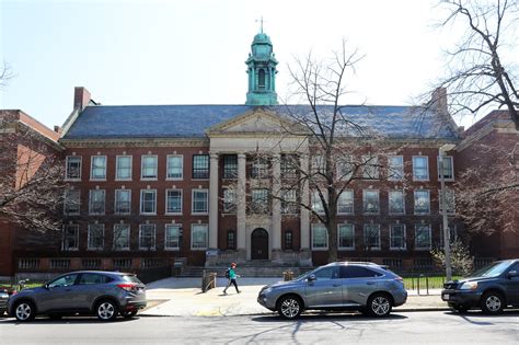 Boston Overhauls Admissions to Exclusive Exam Schools - The New York Times