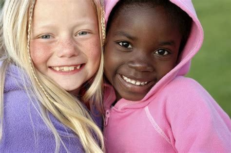 Spiritualité et Sagesse: Un enfant, noir ou blanc, est toujours un enfant.