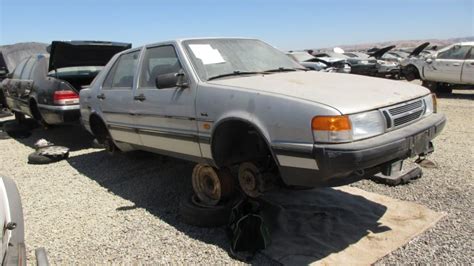 This 1989 Saab 9000 Turbo is a junkyard gem - Autoblog