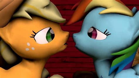 Applejack and Rainbow Dash Have A Hoof Wrestle - YouTube