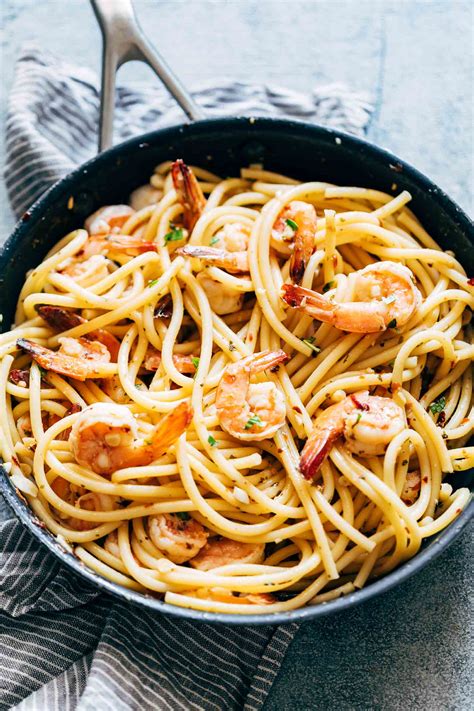 Shrimp Spaghetti Aglio Olio (20 minute, only 5 Ingredients)