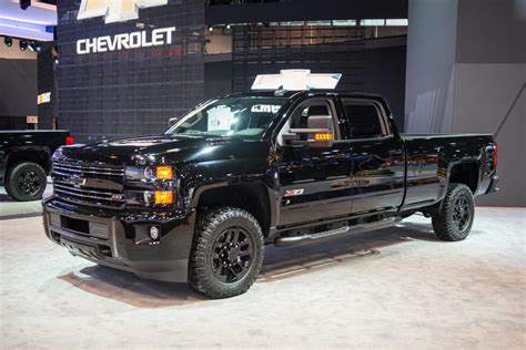 2016 Silverado 2500 Z71 Midnight Edition Pics | GM Authority