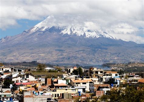 Avenue Of The Volcanoes Travel Guide - Discover the best time to go, places to visit and things ...