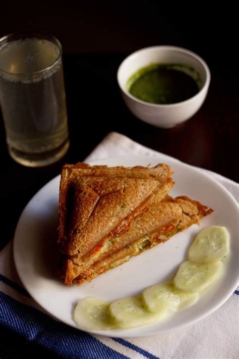 veg cheese sandwich recipe | bombay style veg cheese sandwich recipe