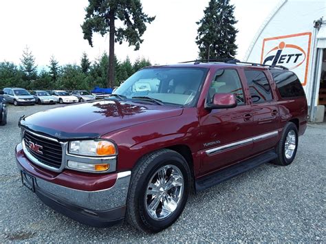 H1 -- 2005 GMC YUKON XL , Red , 257894 KM's